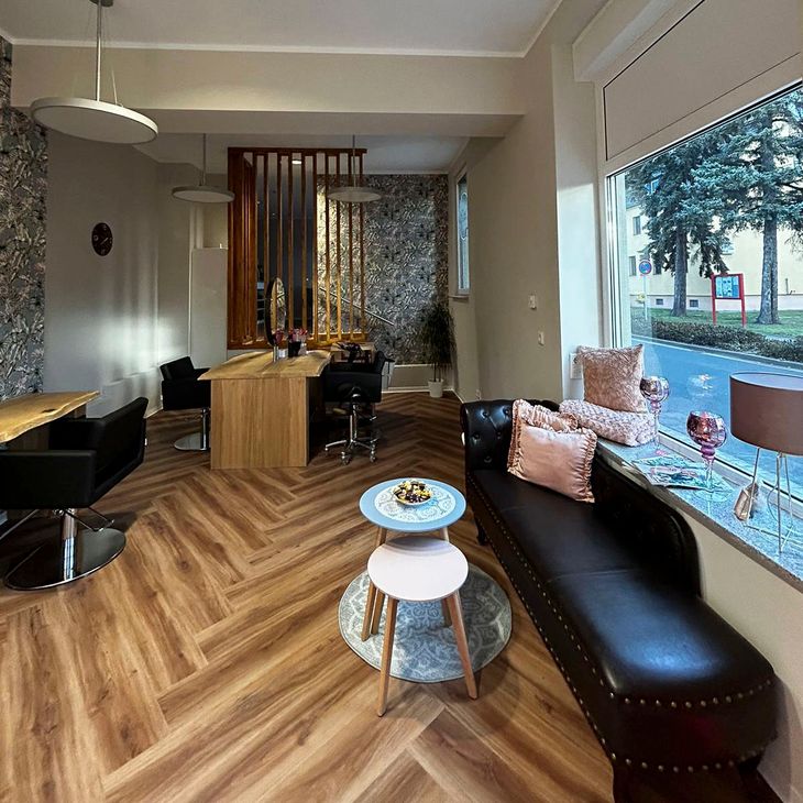 Bildstory von der Eröffnung des Salons Style 47 - Friseur und Kosmetik in Wachau bei Markkleeberg